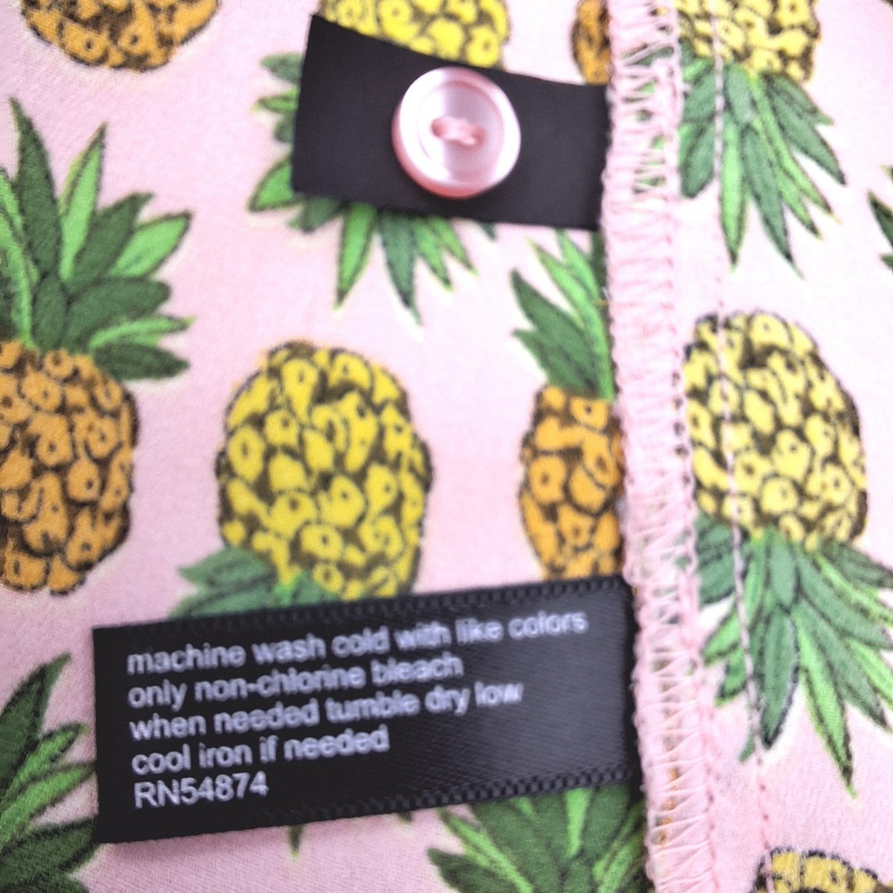 The Limited Blouse Womens Medium Pink Pineapple Print Sleeveless V-Neck Kitsch‎ - Picture 6 of 10